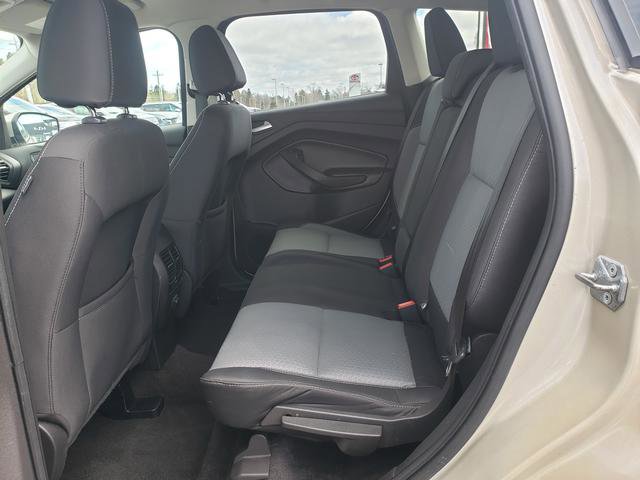 Used 2017 Ford Escape SE image 12