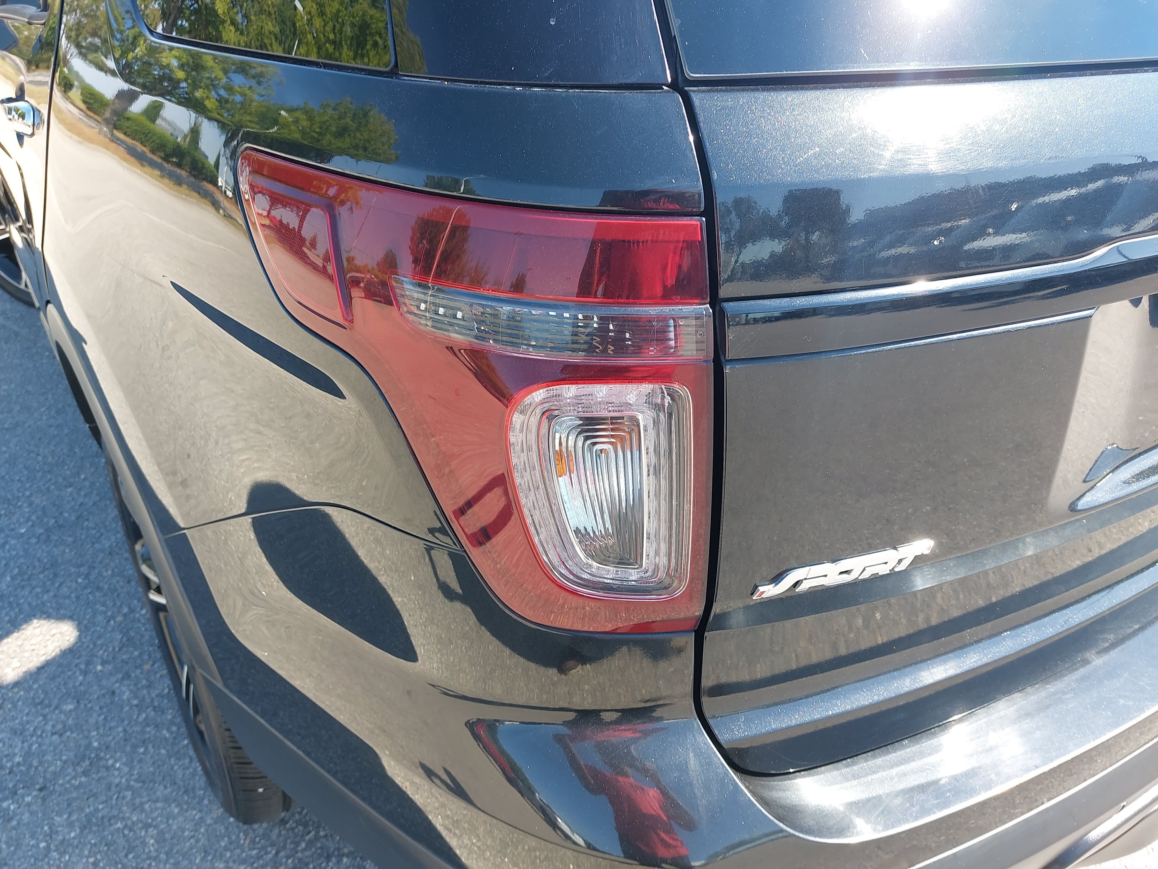 Used 2014 Ford Explorer Sport w/ Equipment Group 401A AWD/4WD image 36