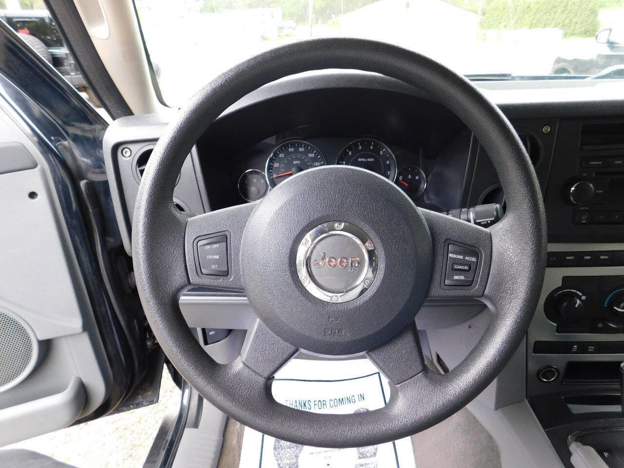 Used 2006 Jeep Commander 4WD w/ Popular Equipment Group image 30