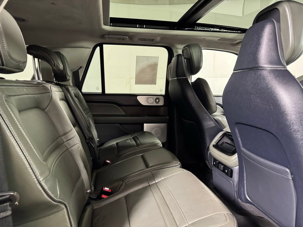 Certified 2022 Lincoln Navigator L Black Label AWD/4WD image 18
