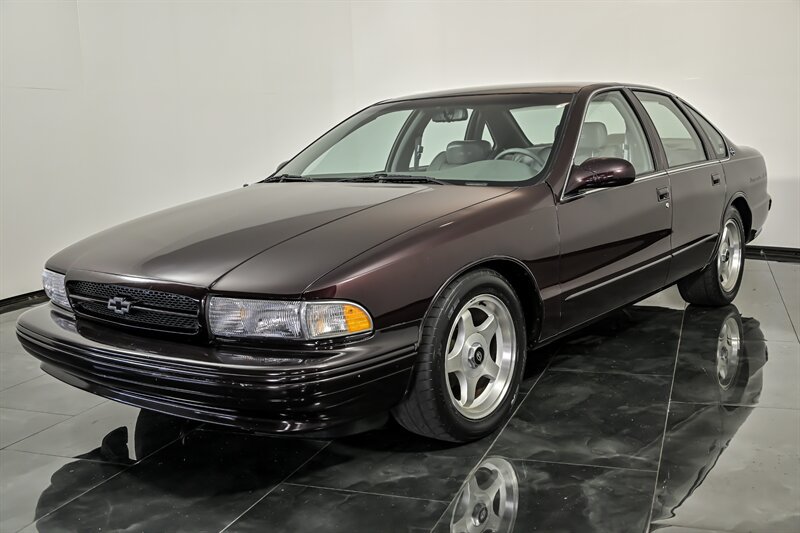 Used 1995 Chevrolet Impala SS RWD image 5