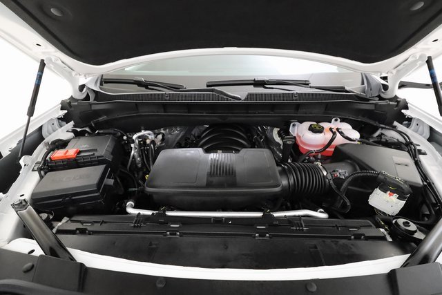 Used 2025 Chevrolet Suburban High Country image 5