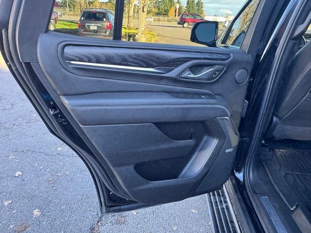 Used 2022 GMC Yukon Denali w/ Advanced Technology Package image 10