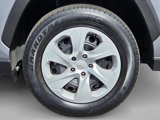 Used 2024 Toyota RAV4 LE image 23