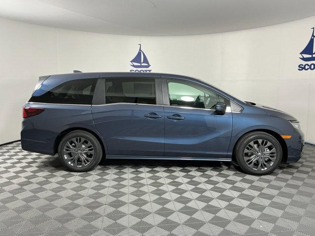 New 2027 Honda Odyssey Touring image 6