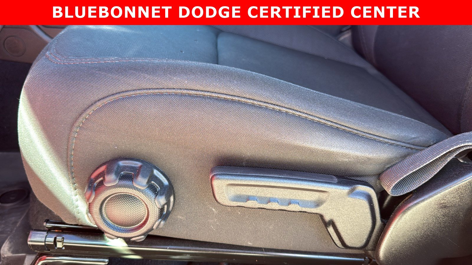 Used 2020 Jeep Gladiator Overland image 12