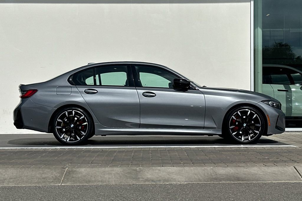Used 2025 BMW M340i w/ Premium Package RWD image 2