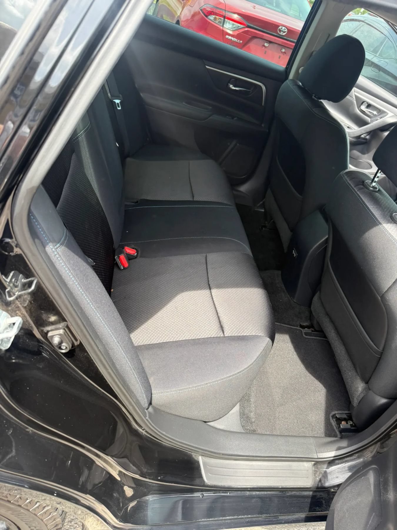 Used 2017 Nissan Altima 2.5 SR w/ Midnight Edition Package FWD image 19