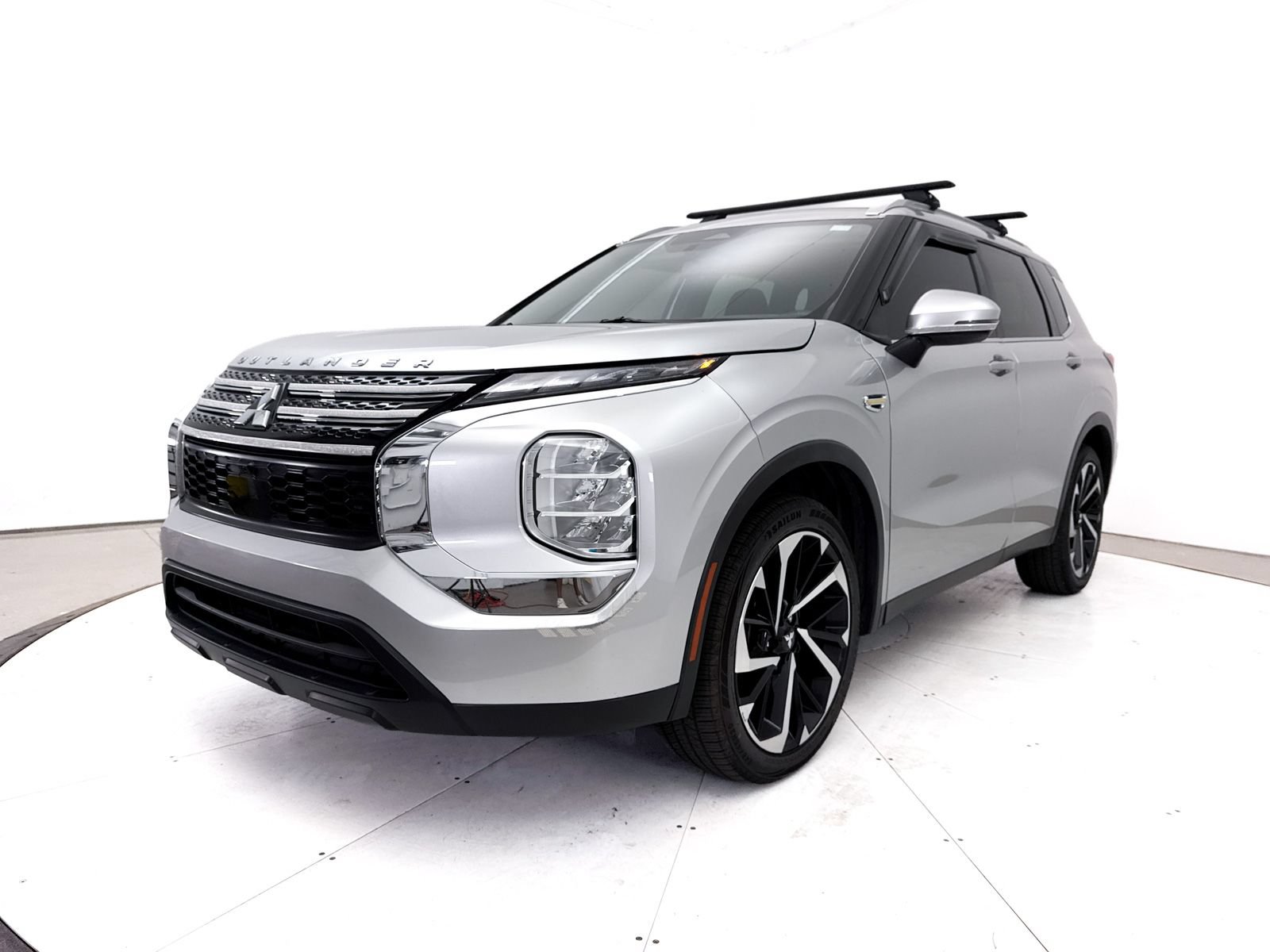 Used 2022 Mitsubishi Outlander ES FWD image 3