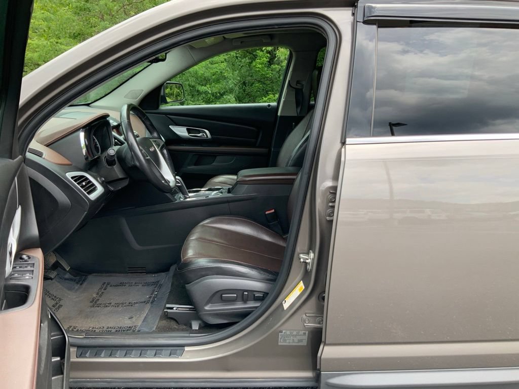 Used 2011 GMC Terrain SLT w/ Cargo Package AWD/4WD image 12