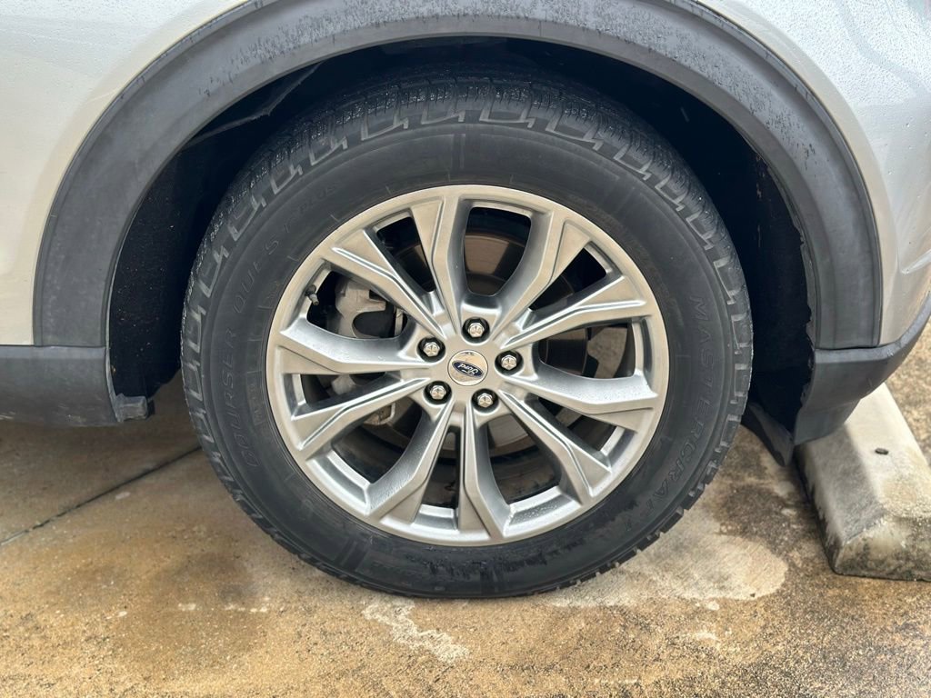 Used 2020 Ford Explorer Limited image 15