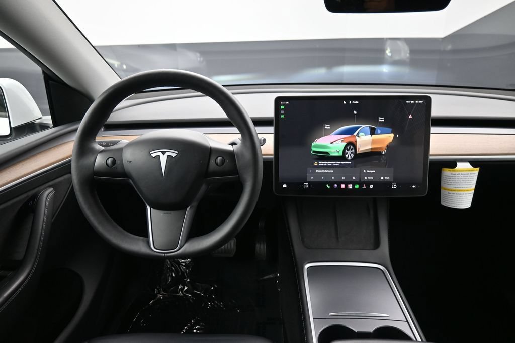 Used 2024 Tesla Model Y Long Range AWD/4WD image 20