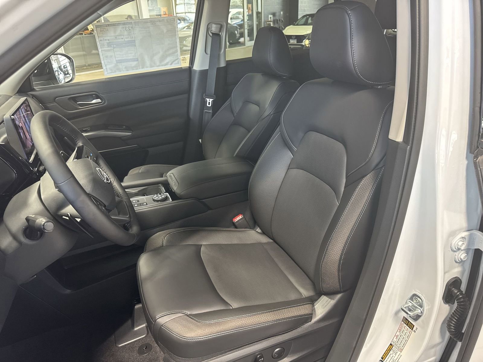 New 2026 Nissan Pathfinder SL AWD/4WD image 23