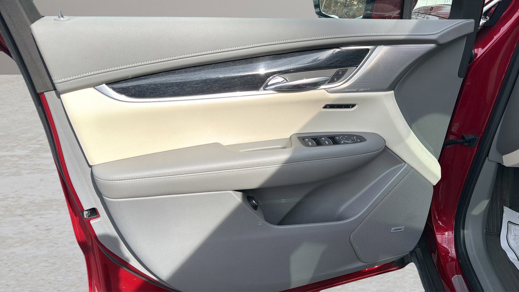 Certified 2023 Cadillac XT6 Premium Luxury w/ Technology Package image 17