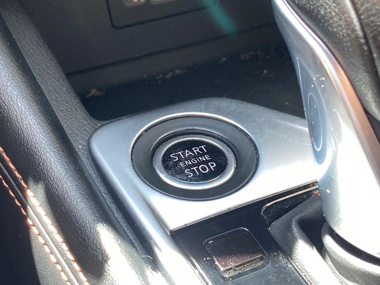 Used 2021 Nissan Sentra SR w/ SR Premium Package FWD image 9