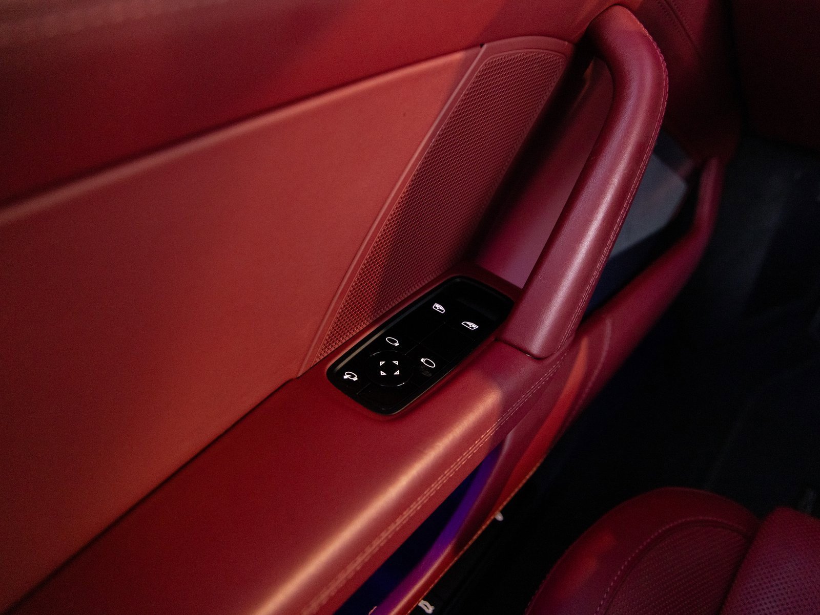 Used 2021 Porsche 911 Turbo S image 22