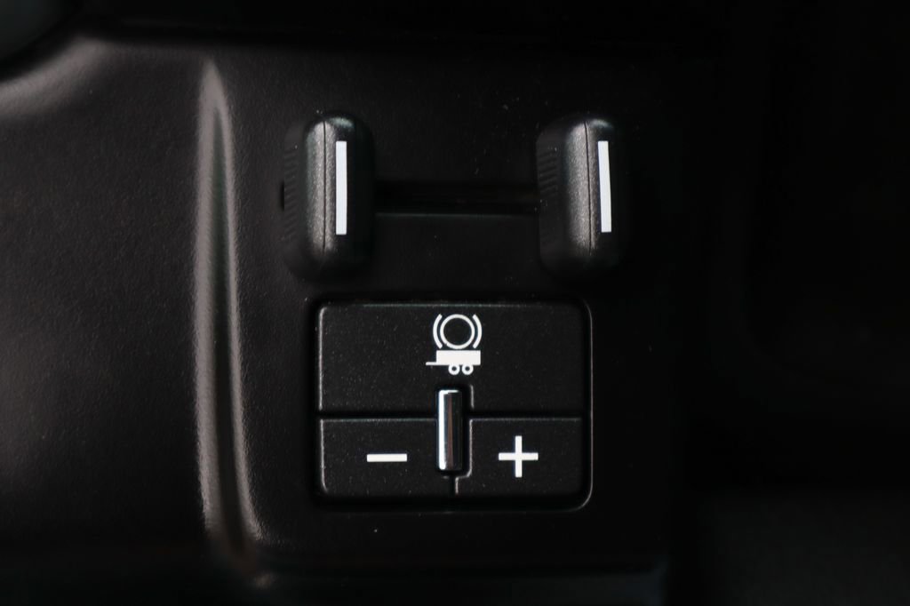 Used 2019 Chevrolet Suburban Premier image 26