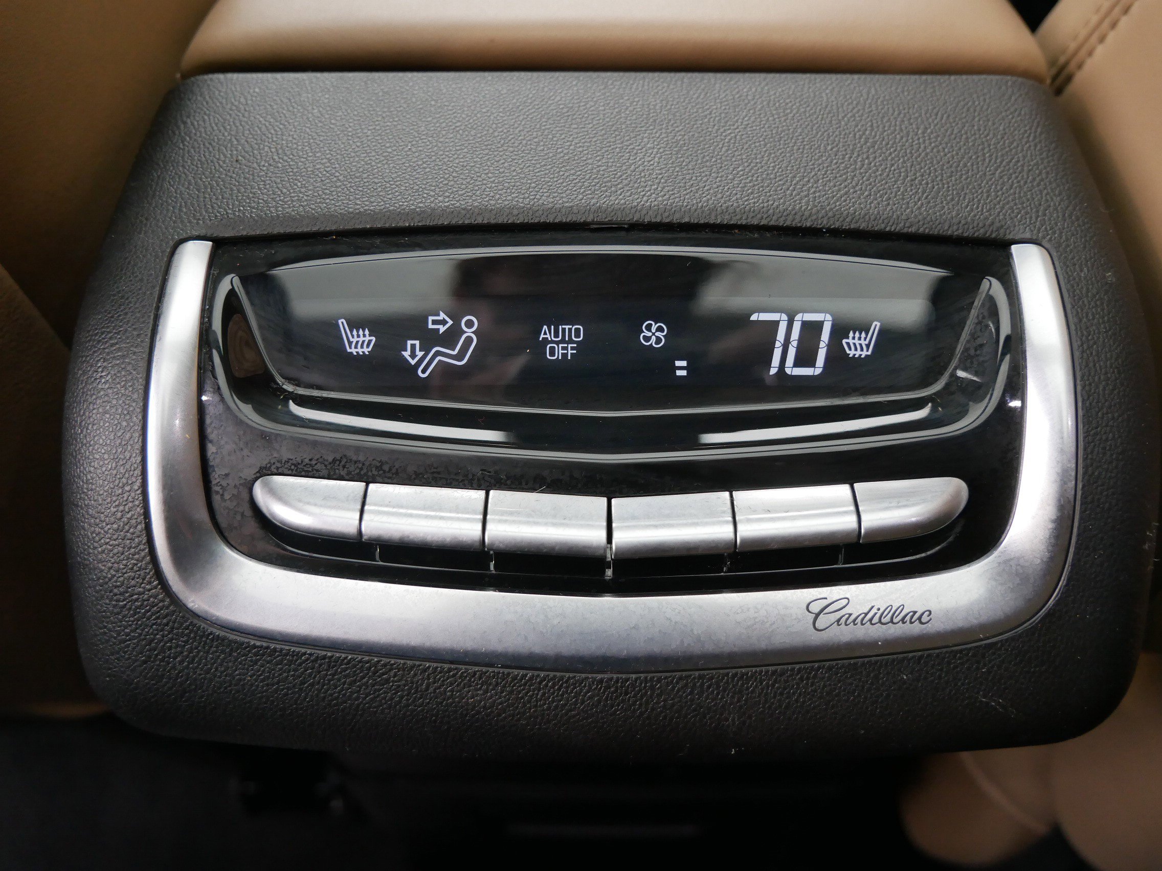 Certified 2024 Cadillac XT6 Sport w/ Platinum Package AWD/4WD image 15