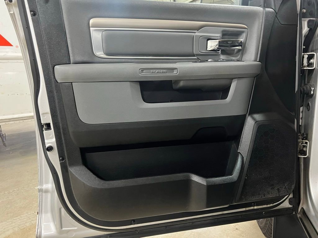 Used 2017 RAM 1500 Classic SLT image 18
