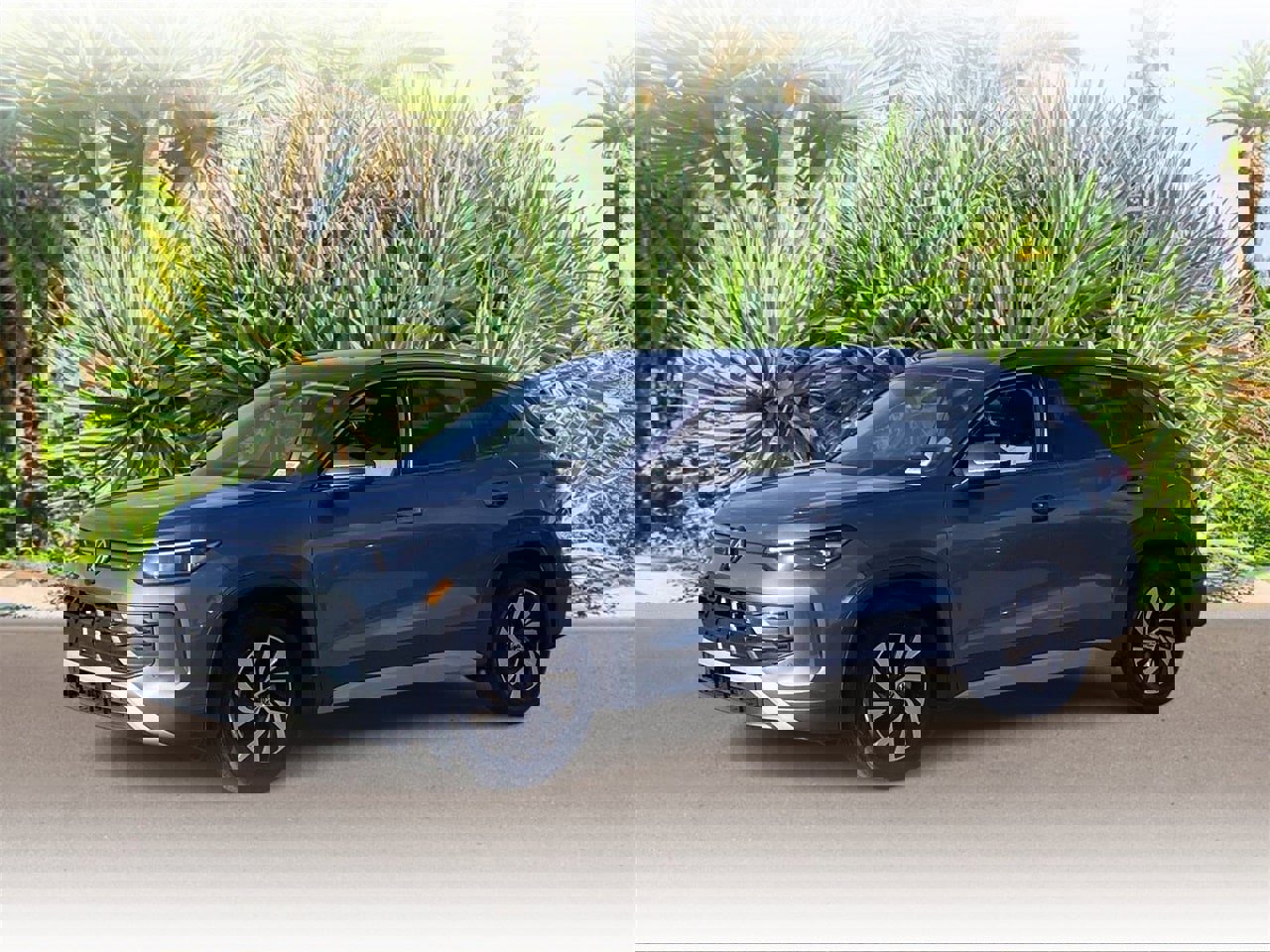 New 2025 Volkswagen Tiguan S image 1