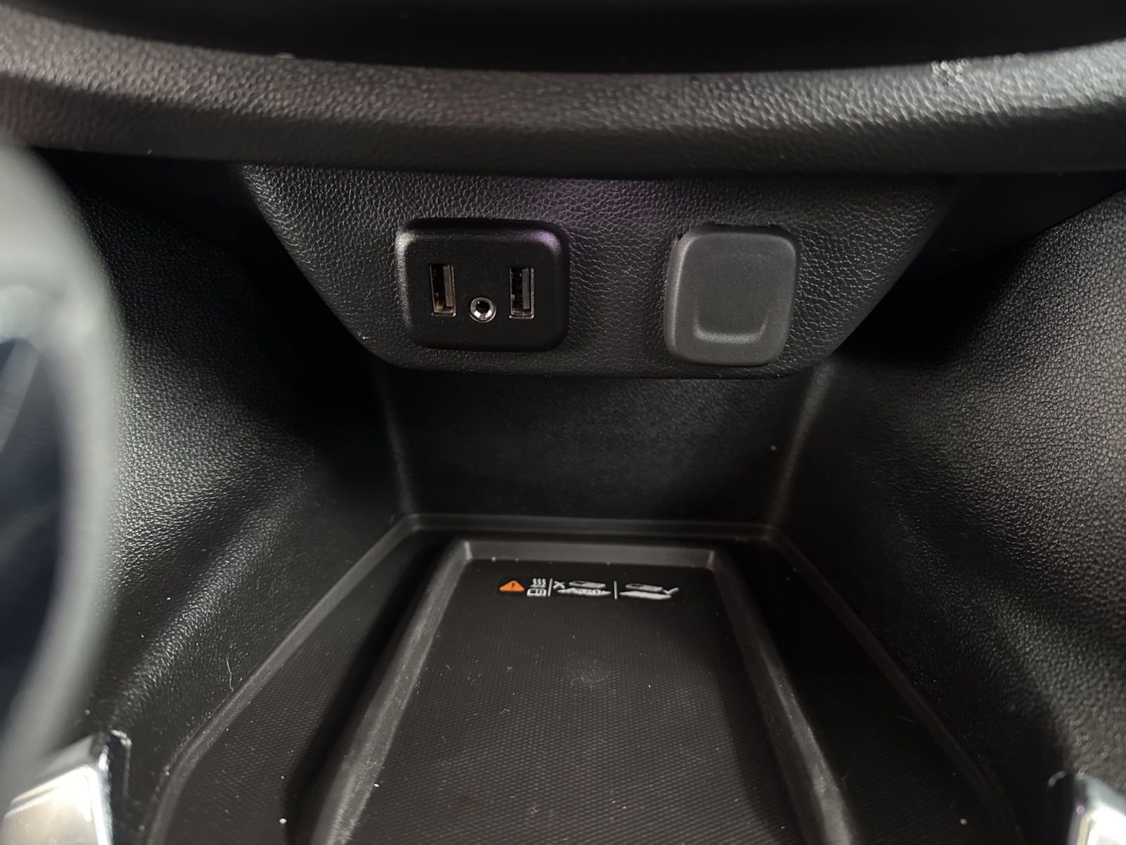 Used 2023 Chevrolet Traverse LT image 31