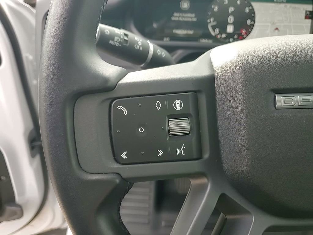 Used 2025 Land Rover Defender 110 S image 24