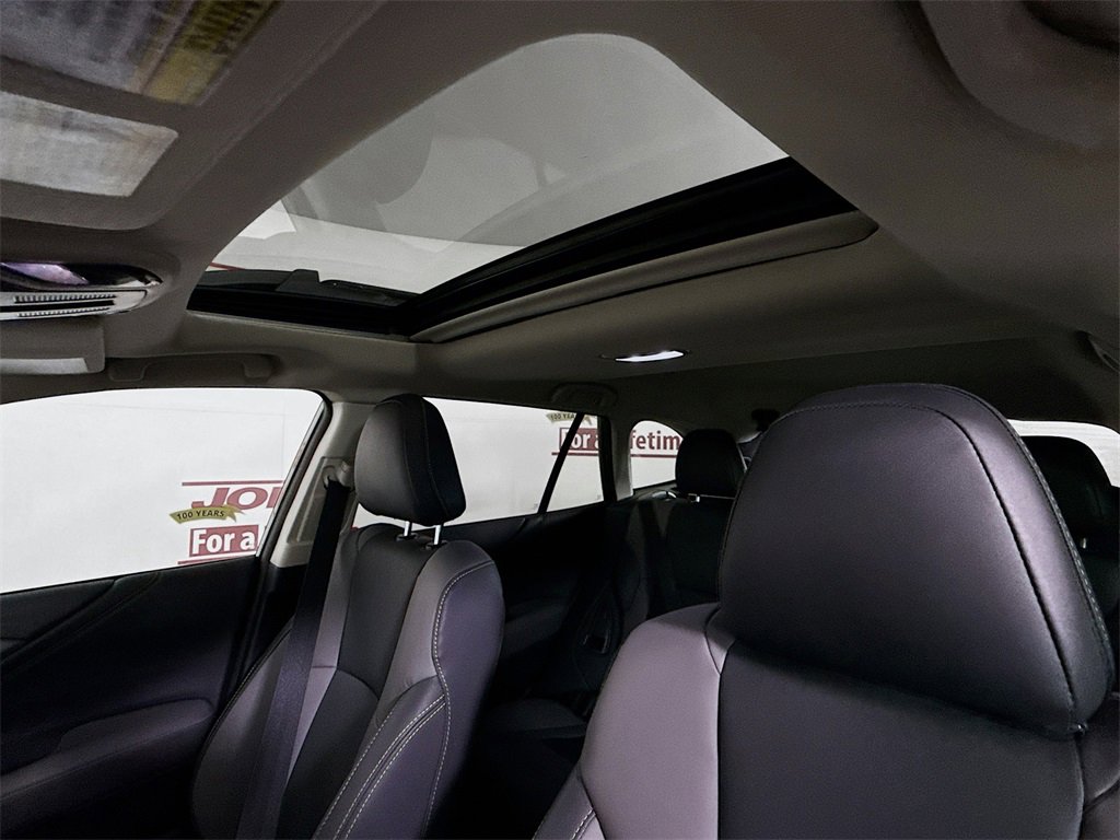 Certified 2025 Subaru Outback Onyx Edition XT image 11