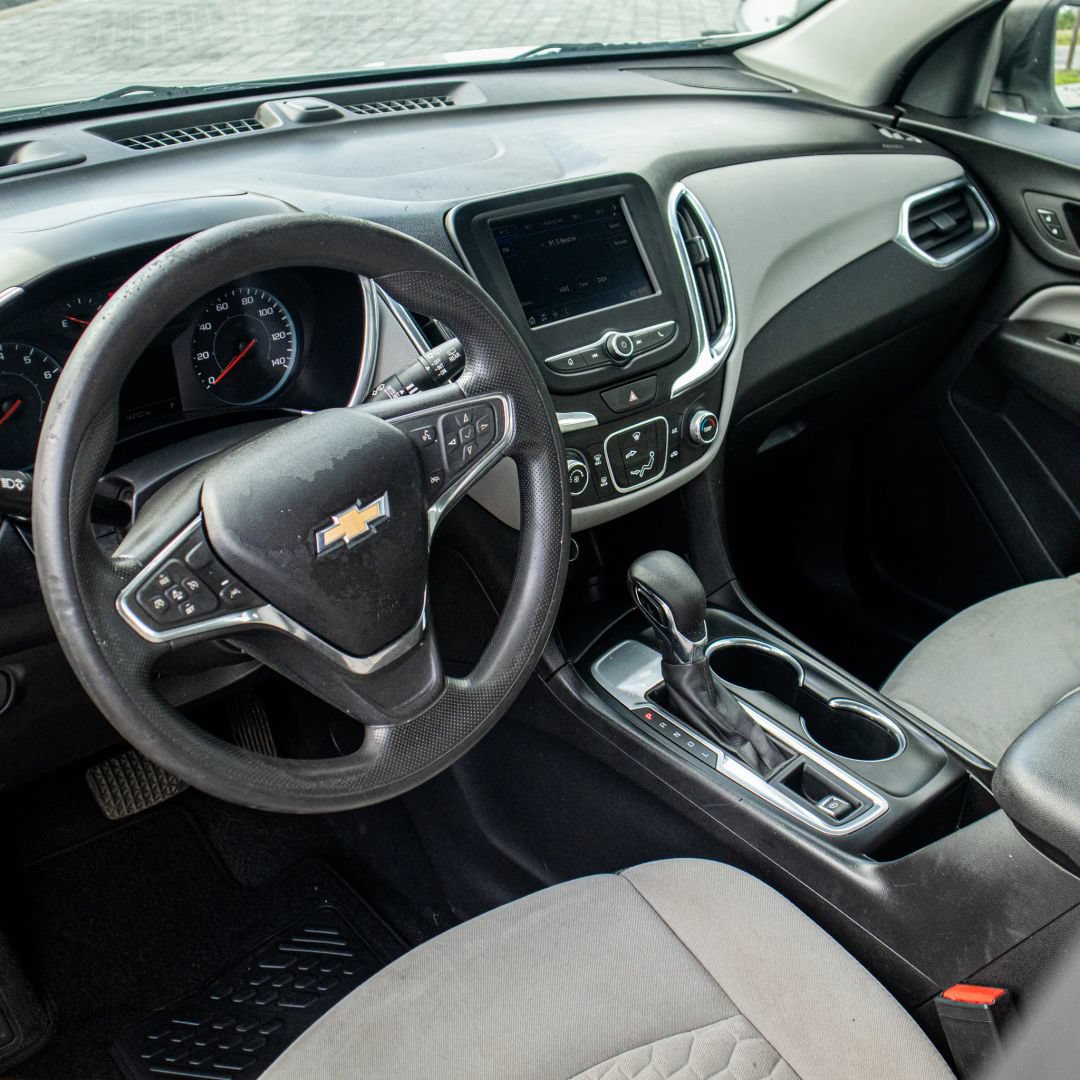 Used 2020 Chevrolet Equinox LS FWD image 31