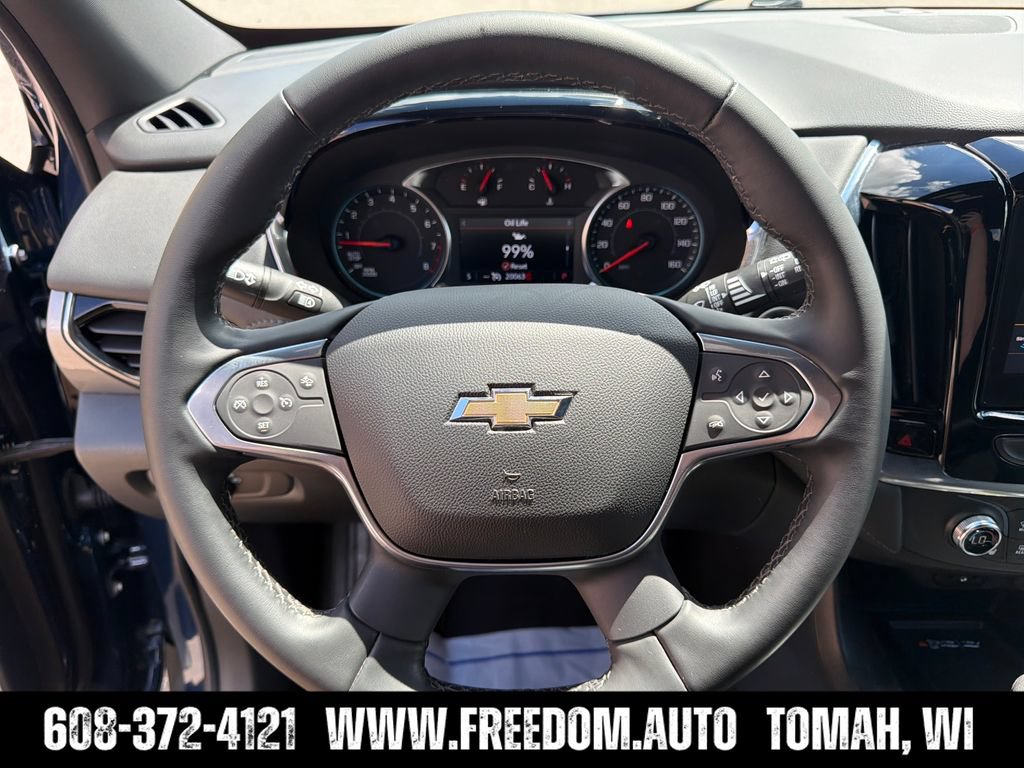 Used 2023 Chevrolet Traverse LT AWD/4WD image 17