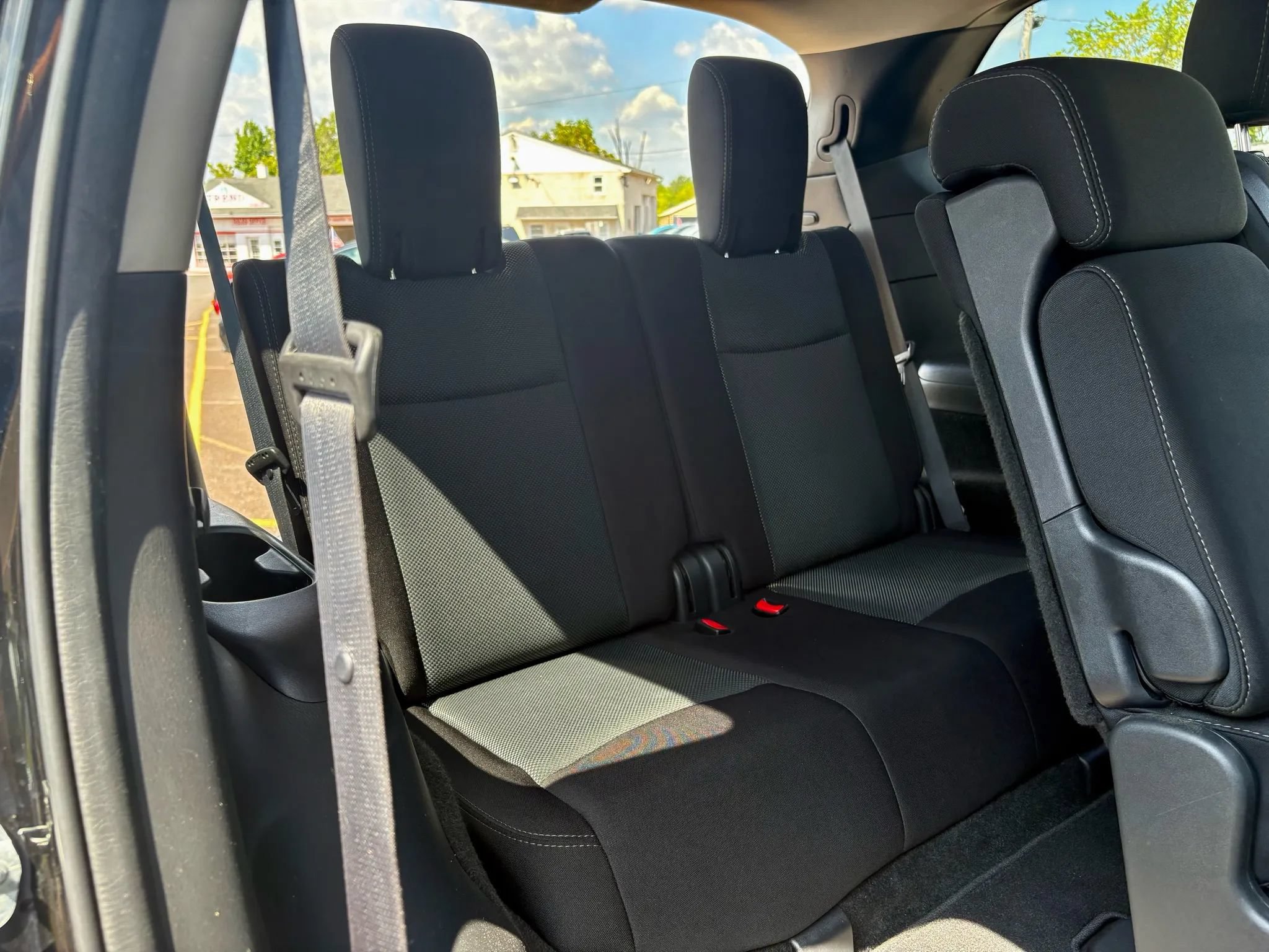 Used 2019 Nissan Pathfinder SV AWD/4WD image 26