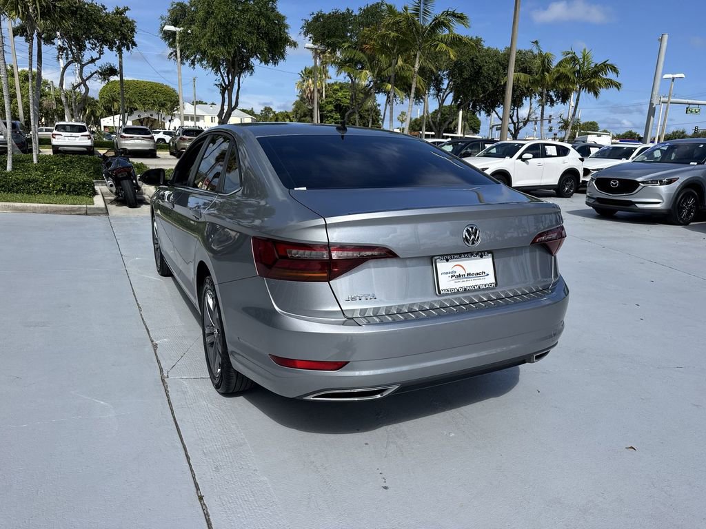 Used 2019 Volkswagen Jetta R-Line w/ R-Line Cold Weather Package FWD image 13