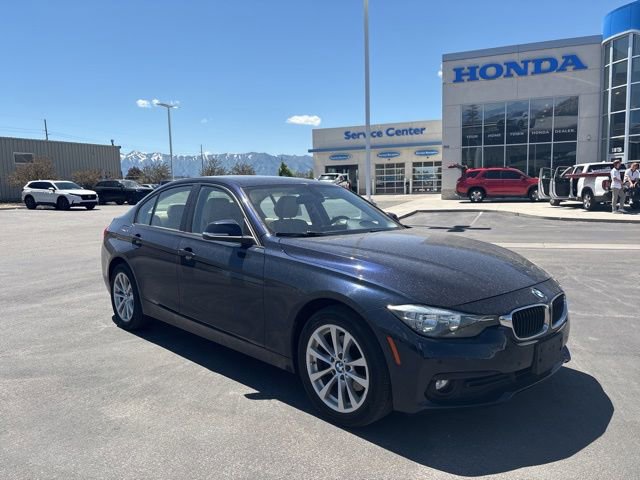 Used 2016 BMW 320i xDrive Sedan AWD/4WD image 1