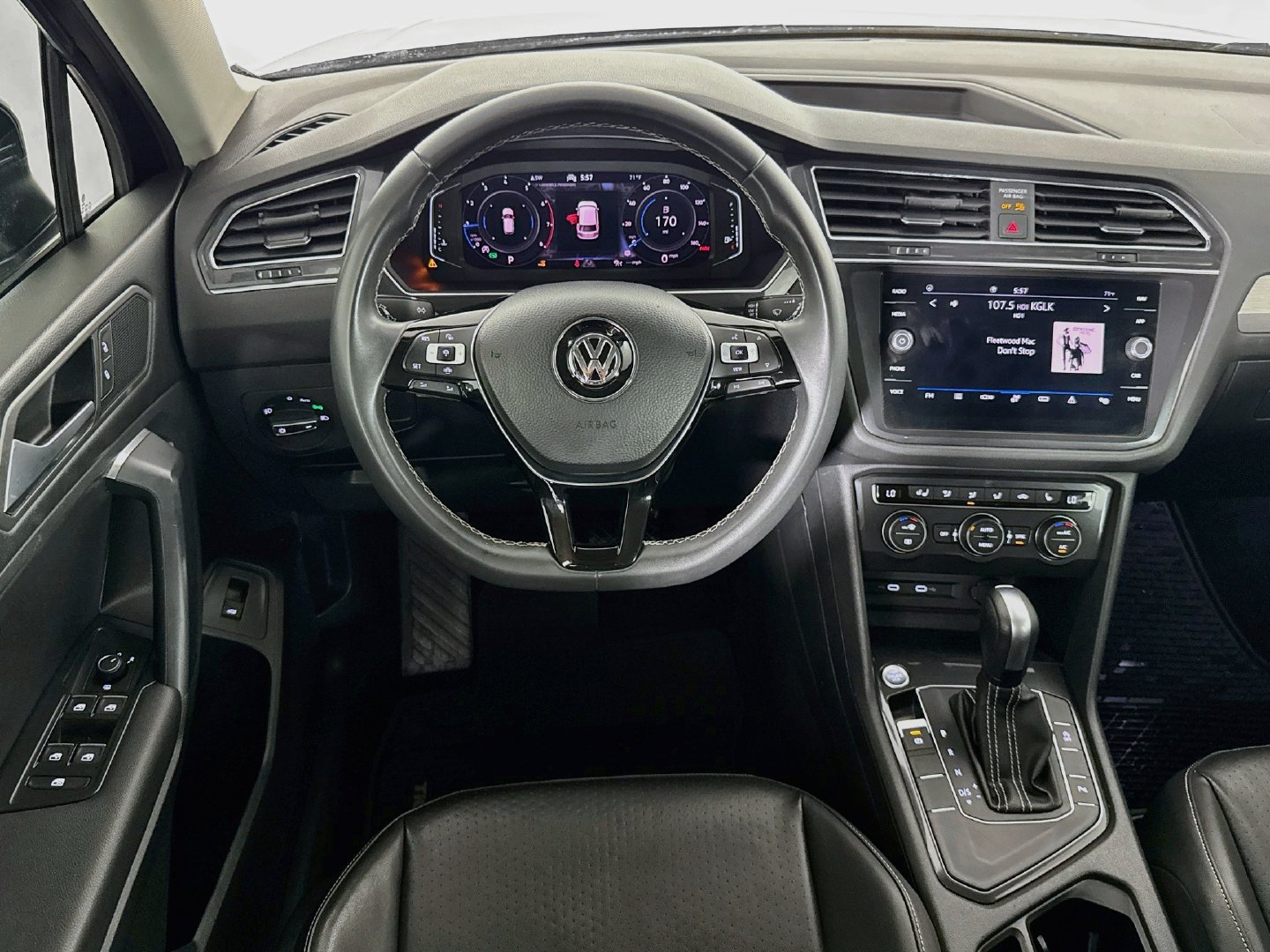 Used 2021 Volkswagen Tiguan SEL FWD image 14