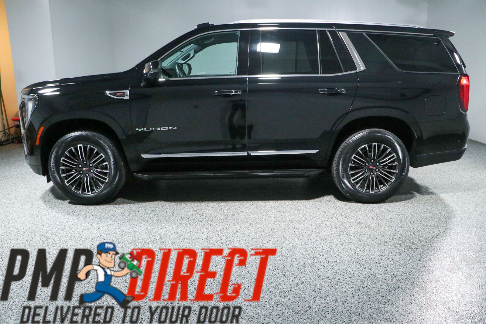 Used 2025 GMC Yukon Elevation w/ LPO, Elevation Black Package AWD/4WD image 10
