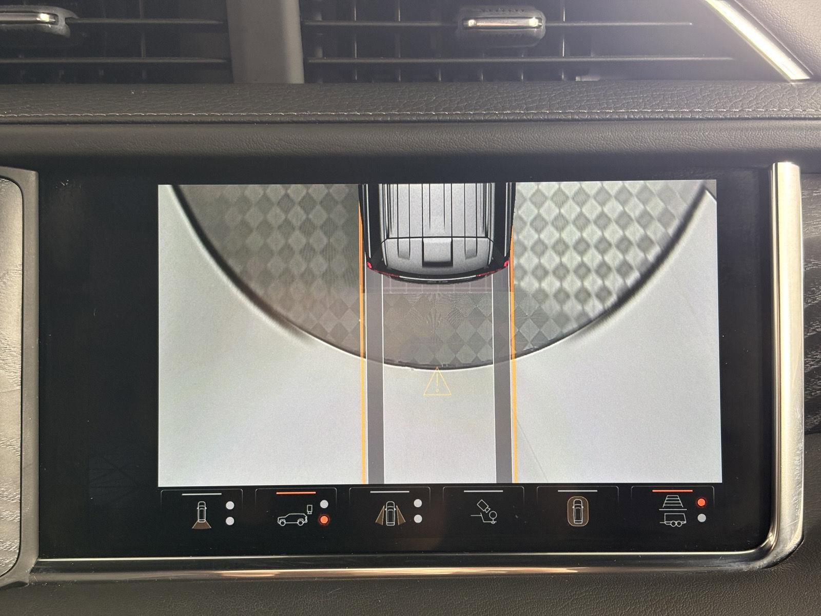 Used 2023 GMC Yukon Denali w/ Advanced Technology Package image 44