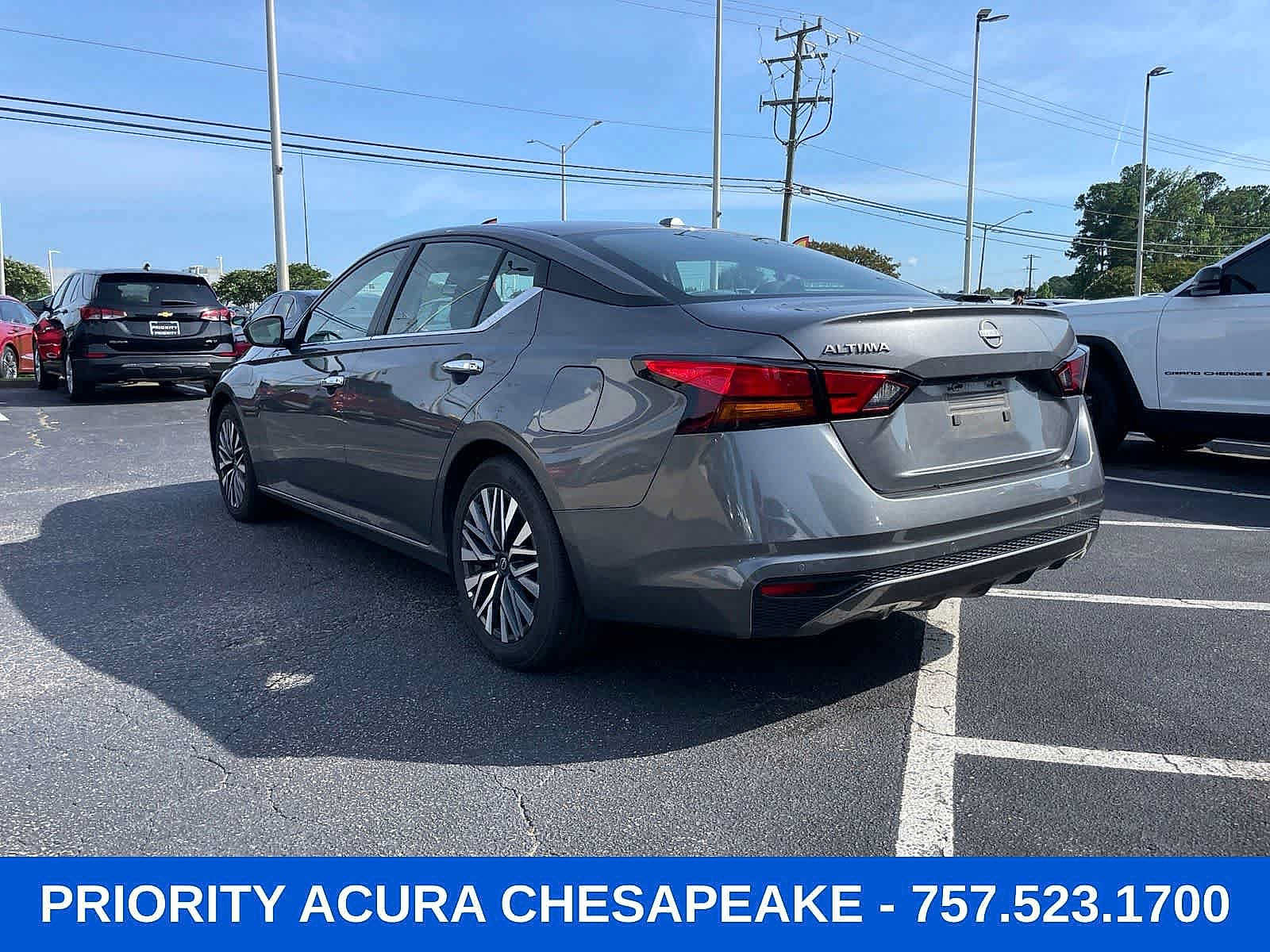 Used 2025 Nissan Altima 2.5 SV FWD video 2