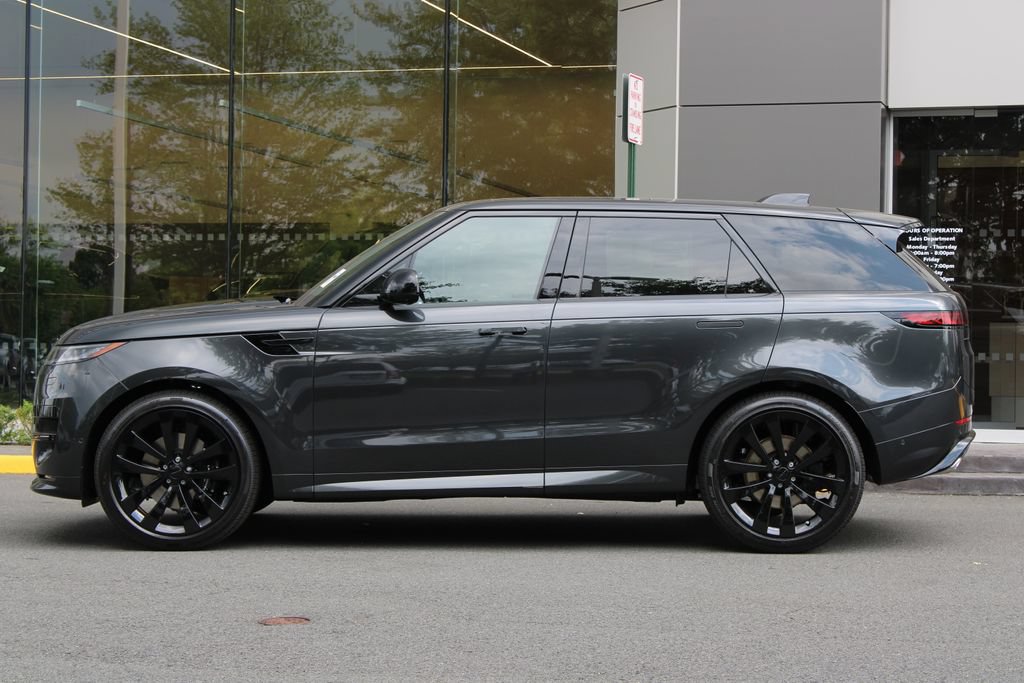 New 2026 Land Rover Range Rover Sport Dynamic SE AWD/4WD image 7