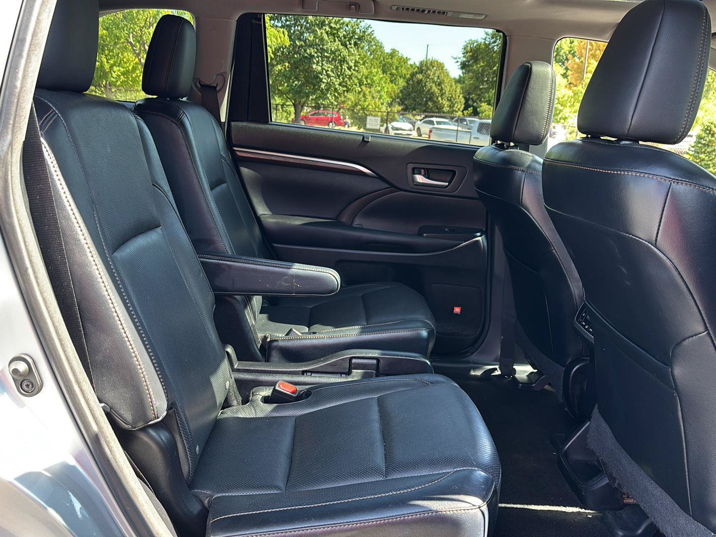 Used 2015 Toyota Highlander Limited AWD/4WD image 15