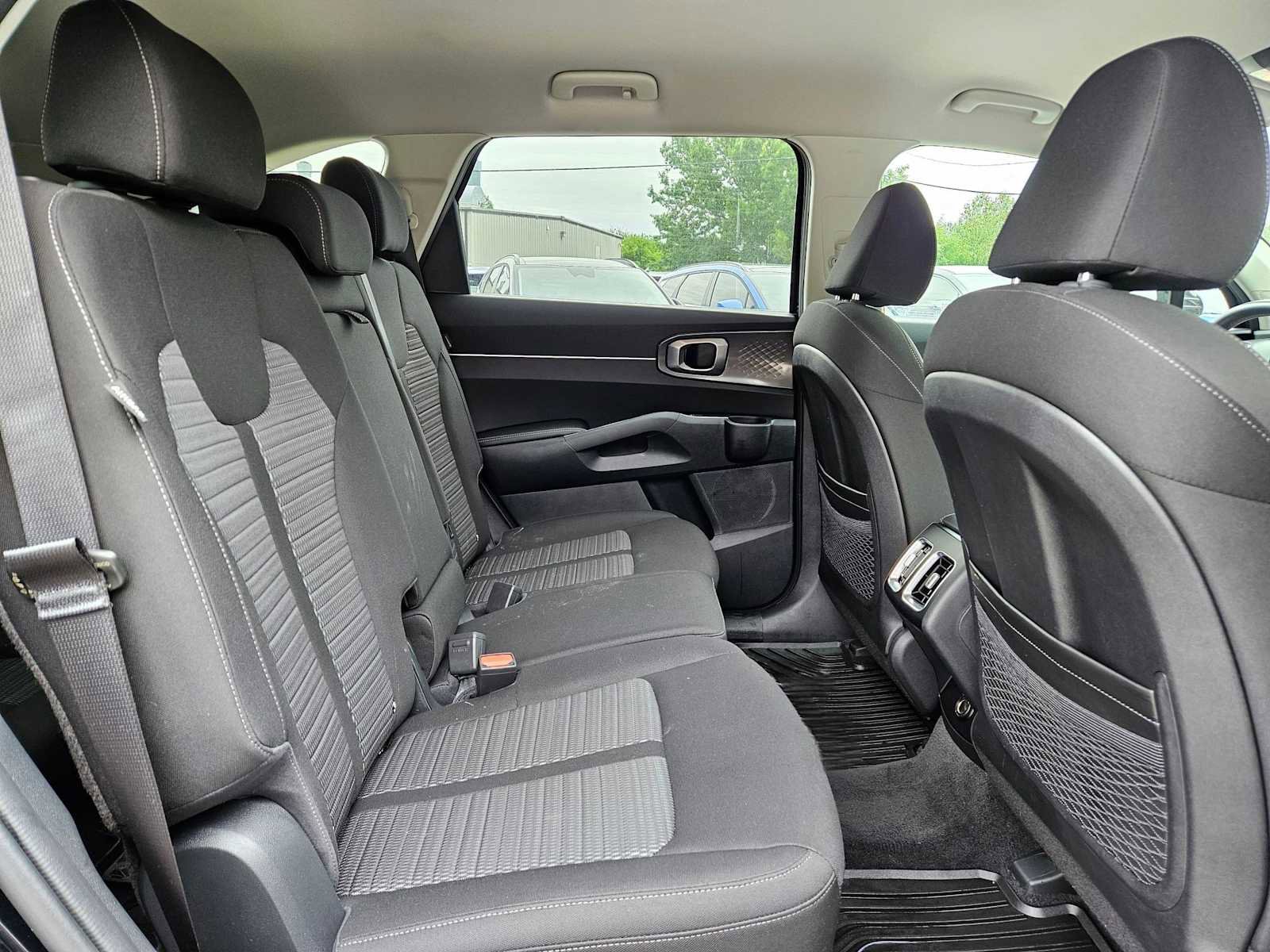 Certified 2026 Kia Sorento LX FWD image 17