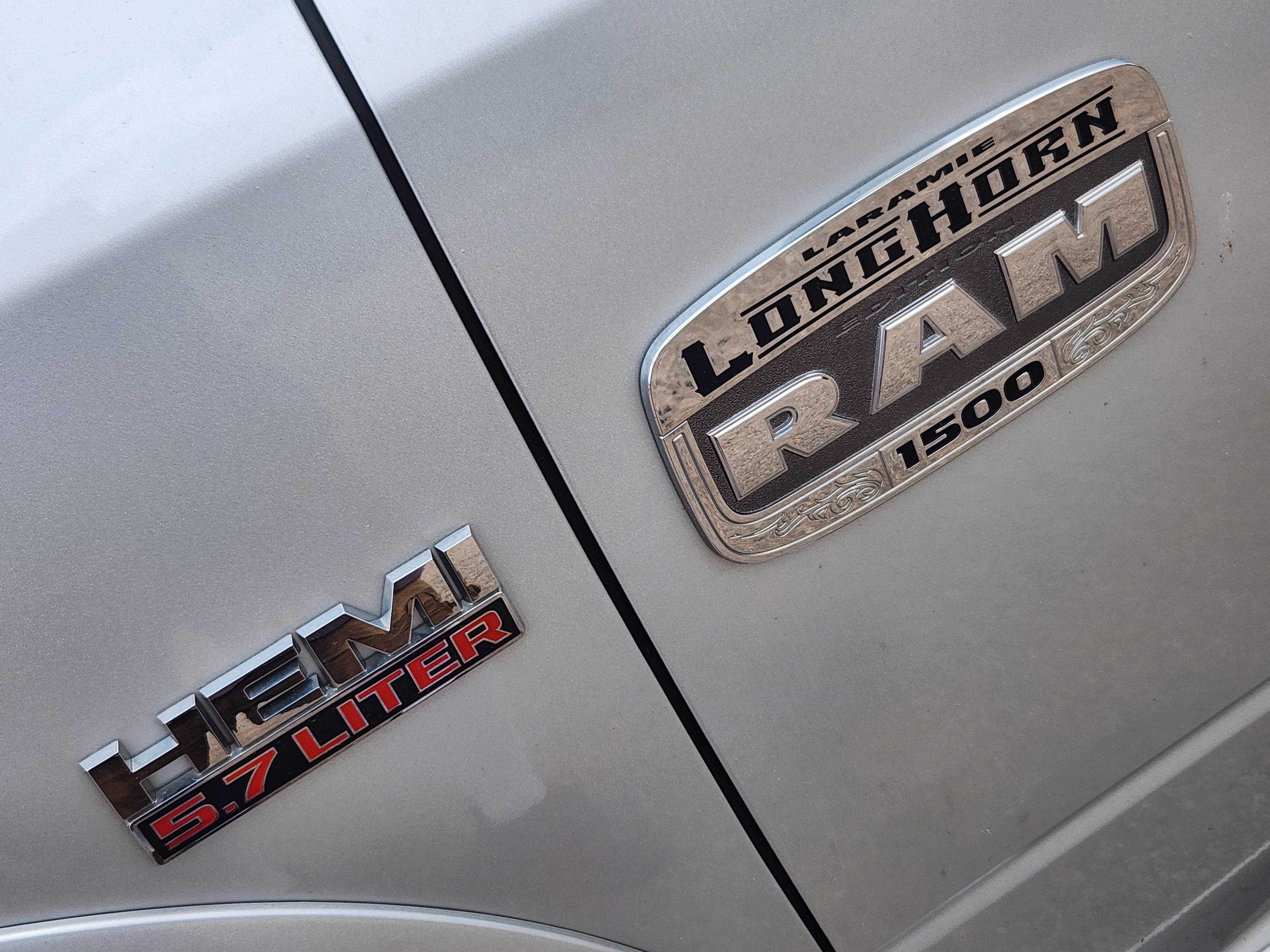 Used 2018 RAM 1500 Laramie Longhorn AWD/4WD image 8