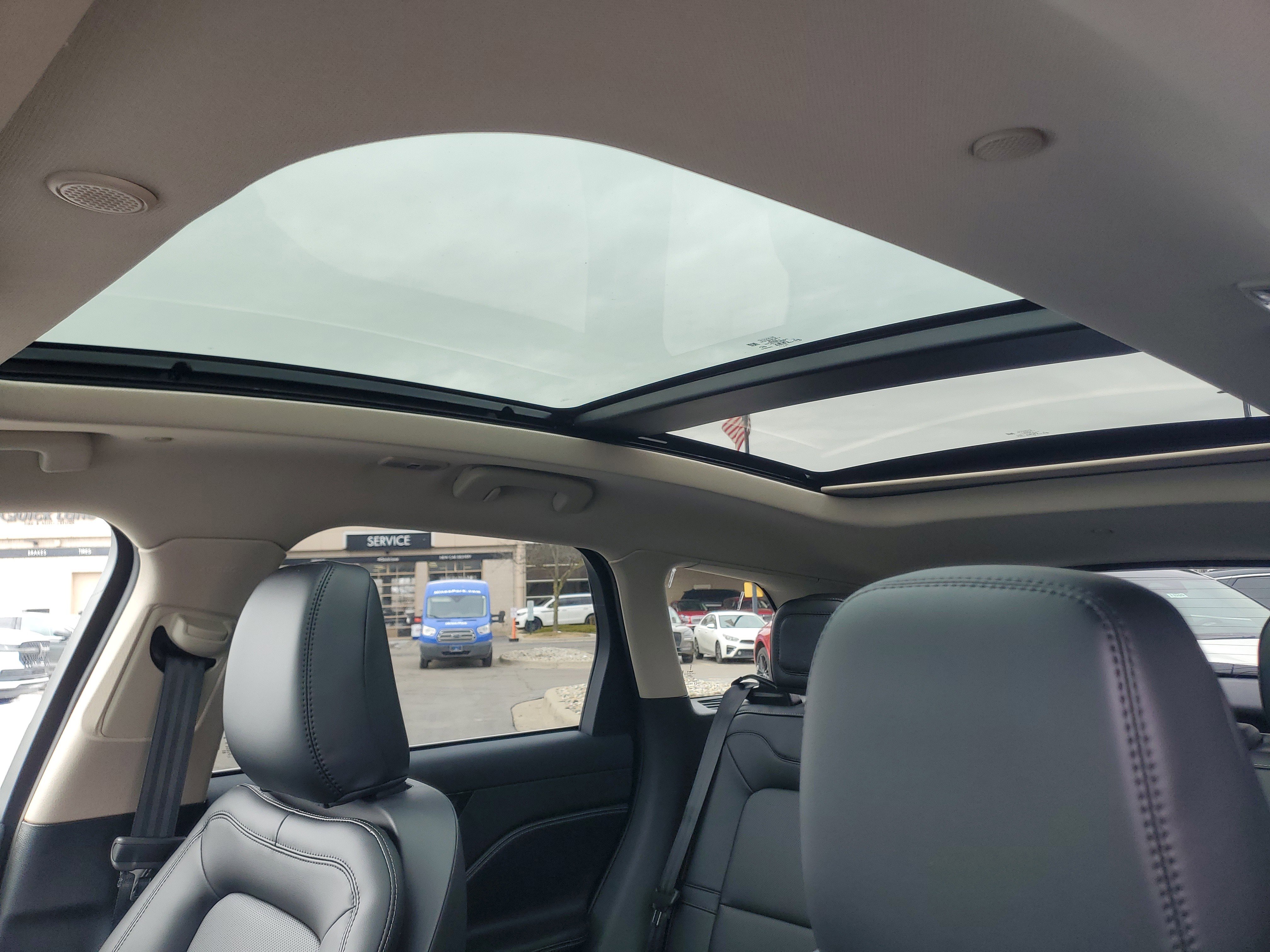 New 2026 Lincoln Corsair Premiere image 11