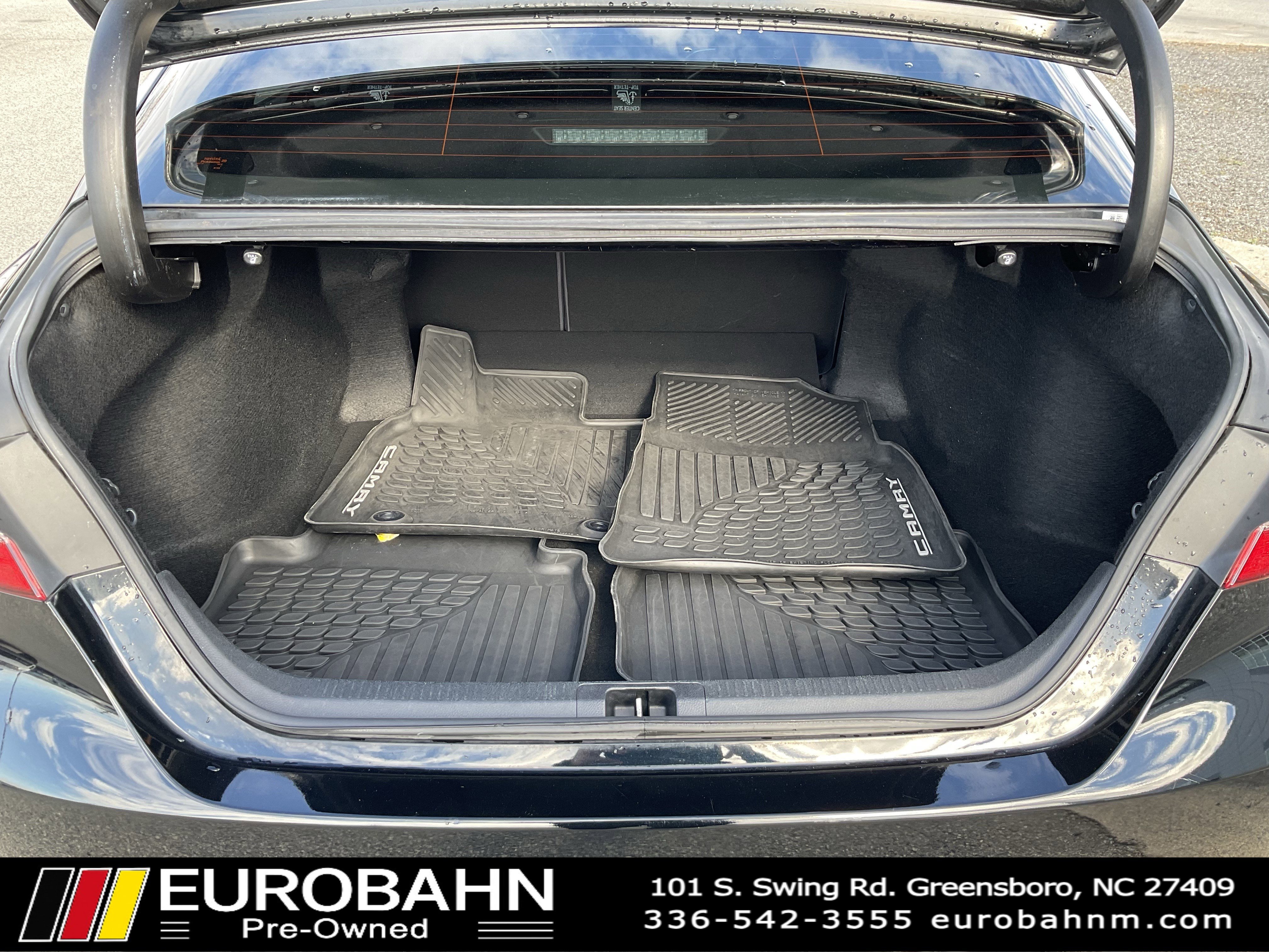 Used 2018 Toyota Camry L image 35