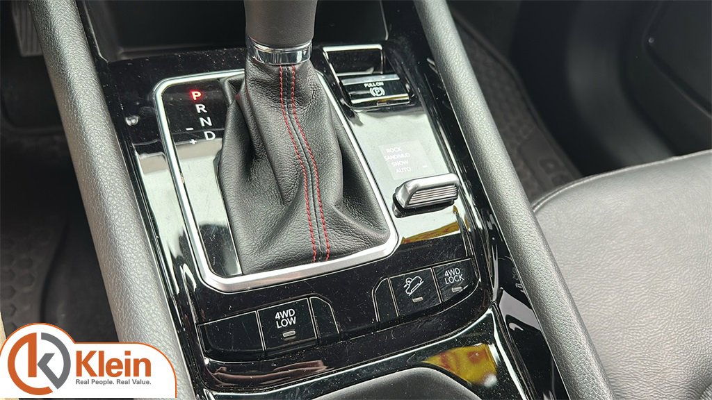 Used 2024 Jeep Compass Trailhawk image 23