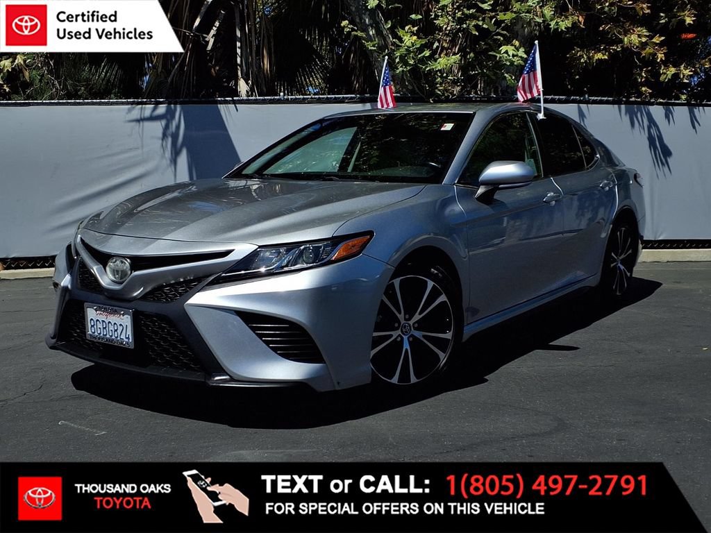 Certified 2018 Toyota Camry SE w/ Convenience Package FWD image 1