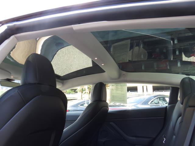 Used 2022 Tesla Model 3 Performance AWD/4WD image 21
