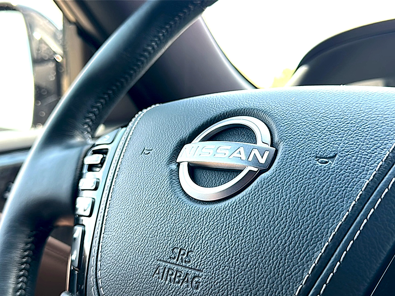 Used 2021 Nissan Armada Platinum w/ Captain's Chairs Package RWD image 34