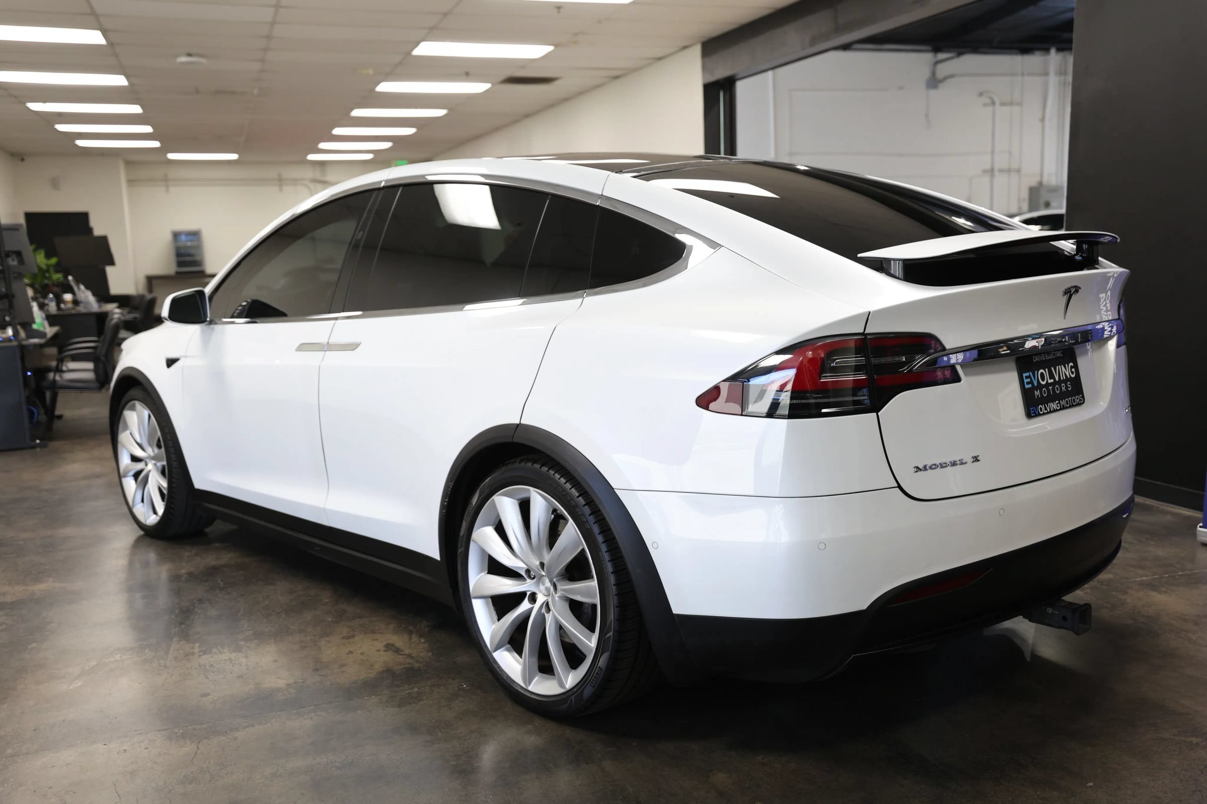 Used 2016 Tesla Model X 75D AWD/4WD image 9