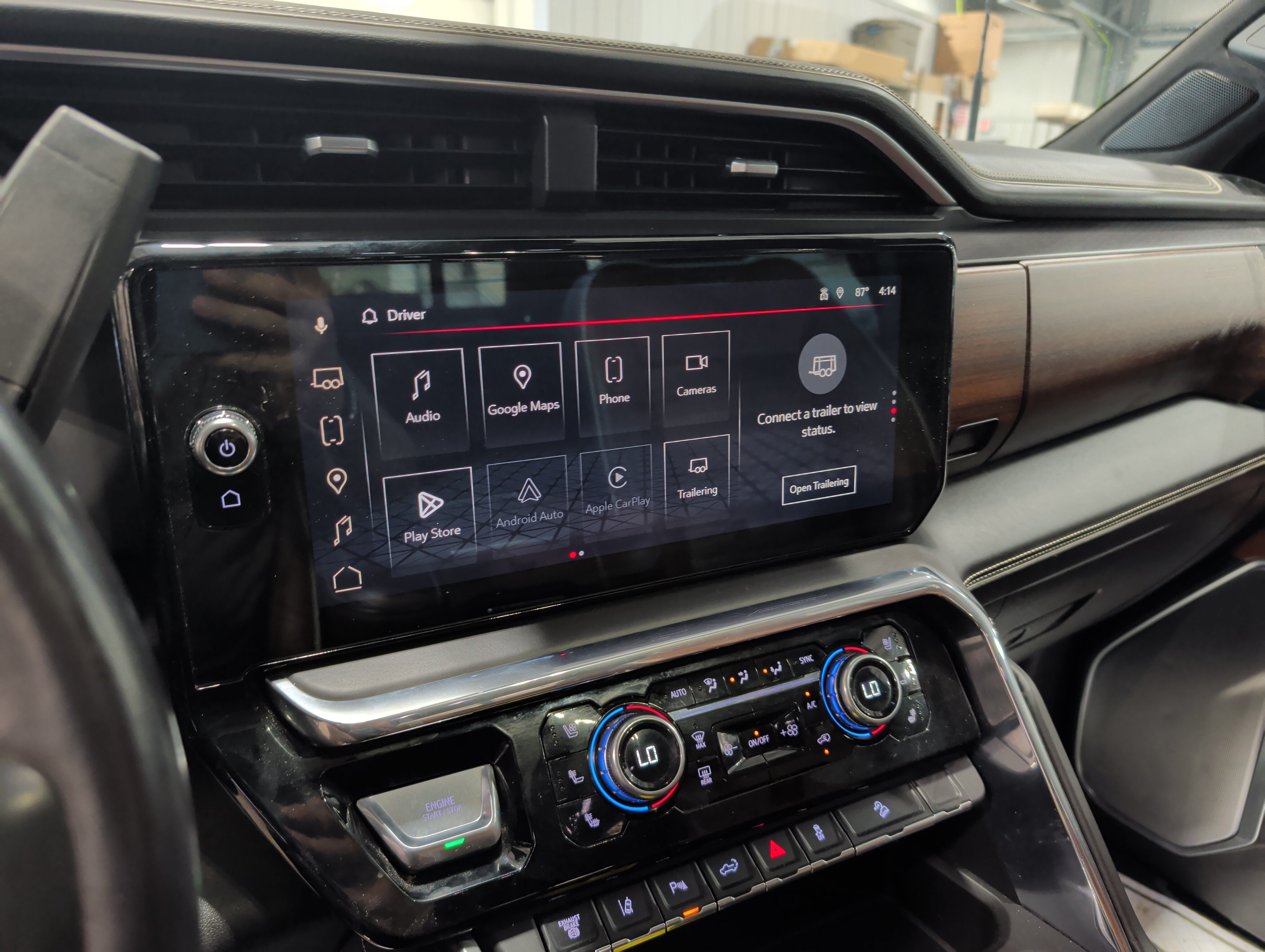 Used 2024 GMC Sierra 3500 Denali Ultimate AWD/4WD image 12