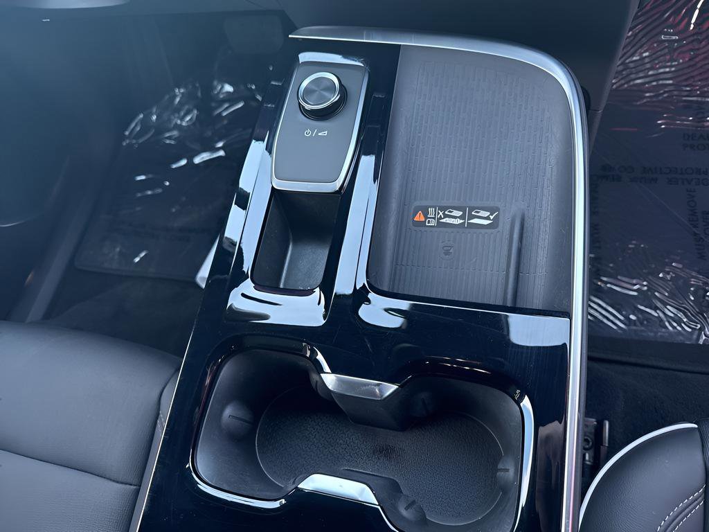 Used 2025 Buick Enclave Preferred image 18