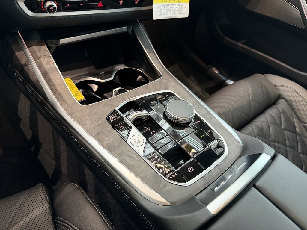 New 2026 BMW X7 xDrive40i w/ M Sport Package image 10